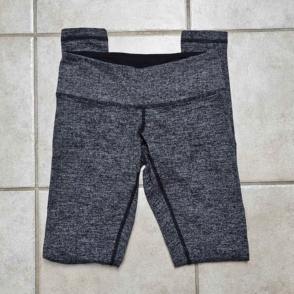 Lululemon Gray Herringbone Leggings Size 4